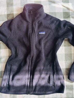 Patagonia Women’s Black Full-Zip Fleece Jacket